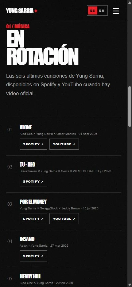 Sección En rotación de Yung Sarria en móvil, con canciones y enlaces de escucha.